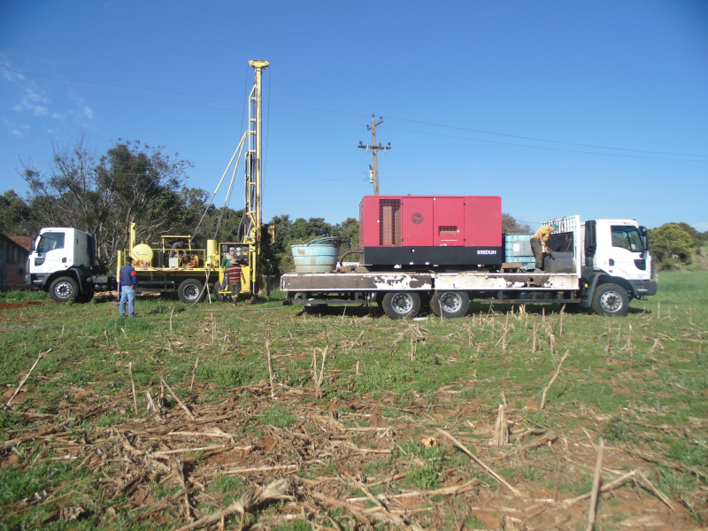 PERFURAÇÃO DE POÇO ARTESIANO